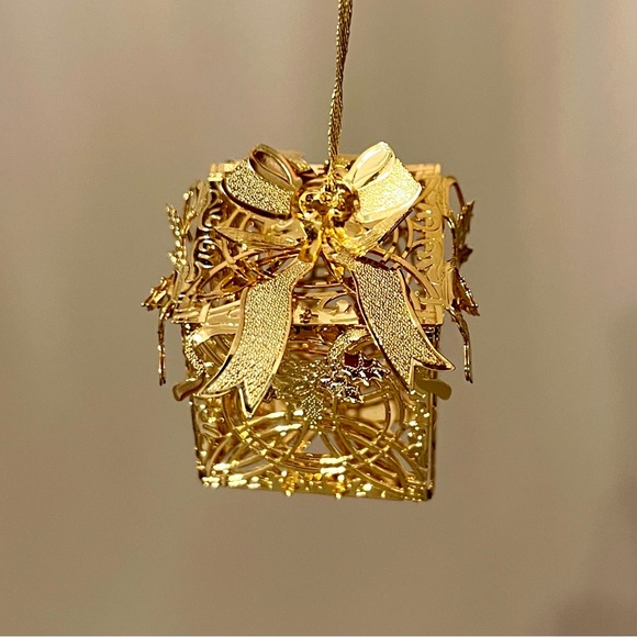 Vintage Baldwin Brass Elegant Gift Box Ornament 24KT Gold Finish 1998 - Picture 10 of 10